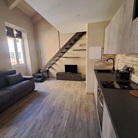 La Casa Di Daniele Apartment Албенга Екстериор снимка